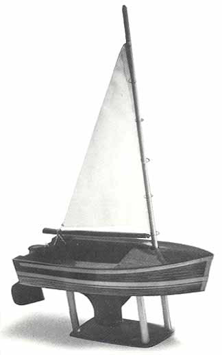 Dumas 12" Sailboat Jr. Modeler