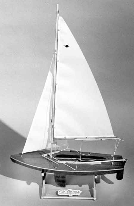 Dumas 16" Snipe Sailboat