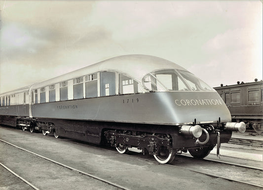 Hornby LNER Crnation Obsrvtn Car 1719