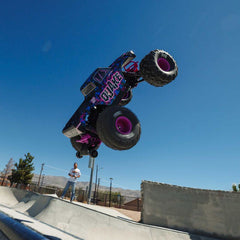 1/10 QUAKE 223S DSC 2WD RTR Brushless Monster Truck, Purple by ARRMA