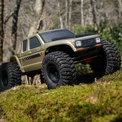 1/10 SCX10 III Coyote 4X4 RTR Rock Crawler (Battery & Charger Included), Gold by