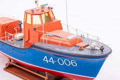 Billing Boats 1/40 RNLI Waveny Lifeboat