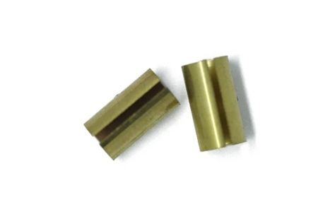 Billing Boats Yard Fittings 8 x 15mm (2)