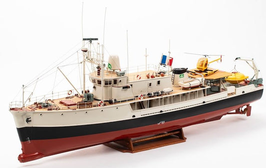 Billing Boats RCC: 1/45 Calypso