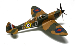 Corgi 1/72 Spitfire T.9 (SM520)