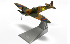 Corgi 1/72 Spitfire T.9 (SM520)