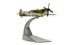 Corgi 1/72 Spitfire T.9 (SM520)