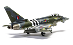 Corgi 1/72 Spitfire T.9 (PV202)