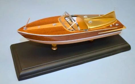 Dumas 1/24 1955 Chris-Craft Cobra