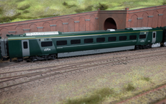 Hornby R/RD GWR CL 800MC Coach 813001
