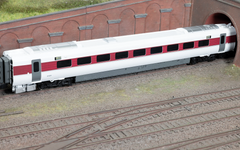 Hornby R/RD LNER Class 800 MC Coach