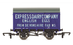Hornby SR Express Dairies Box Van