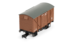 Hornby BR SR Box Van Cadbury B755320