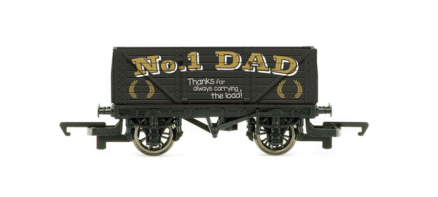 Hornby 2026 Fathers Day Wagon