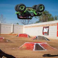 1/8 LMT 2.0 Grave Digger 4X4 Solid Axle Brushless Monster Truck RTR, Green by