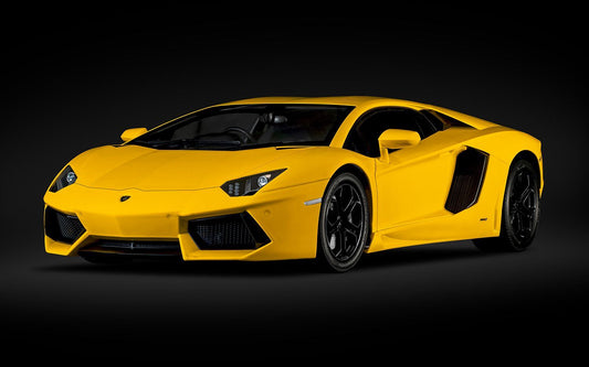 Pocher 1/8 Kit: Lambo AventadorYel