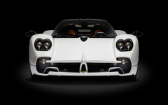 Pocher 1/8 Kit: Pagani Utopia White/B