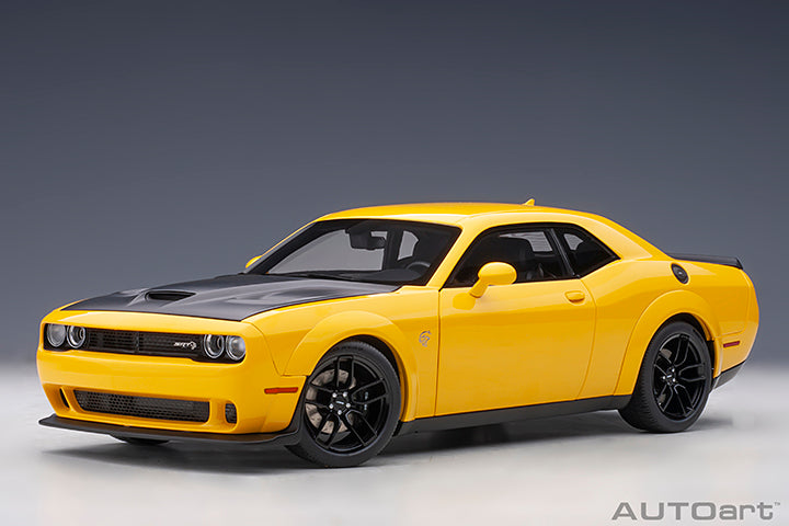 AUTOart 1/18 SRT Hellcat WB Yellow