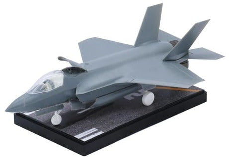 Fujimi 1/70 F-35B Lightning II (VMFA-